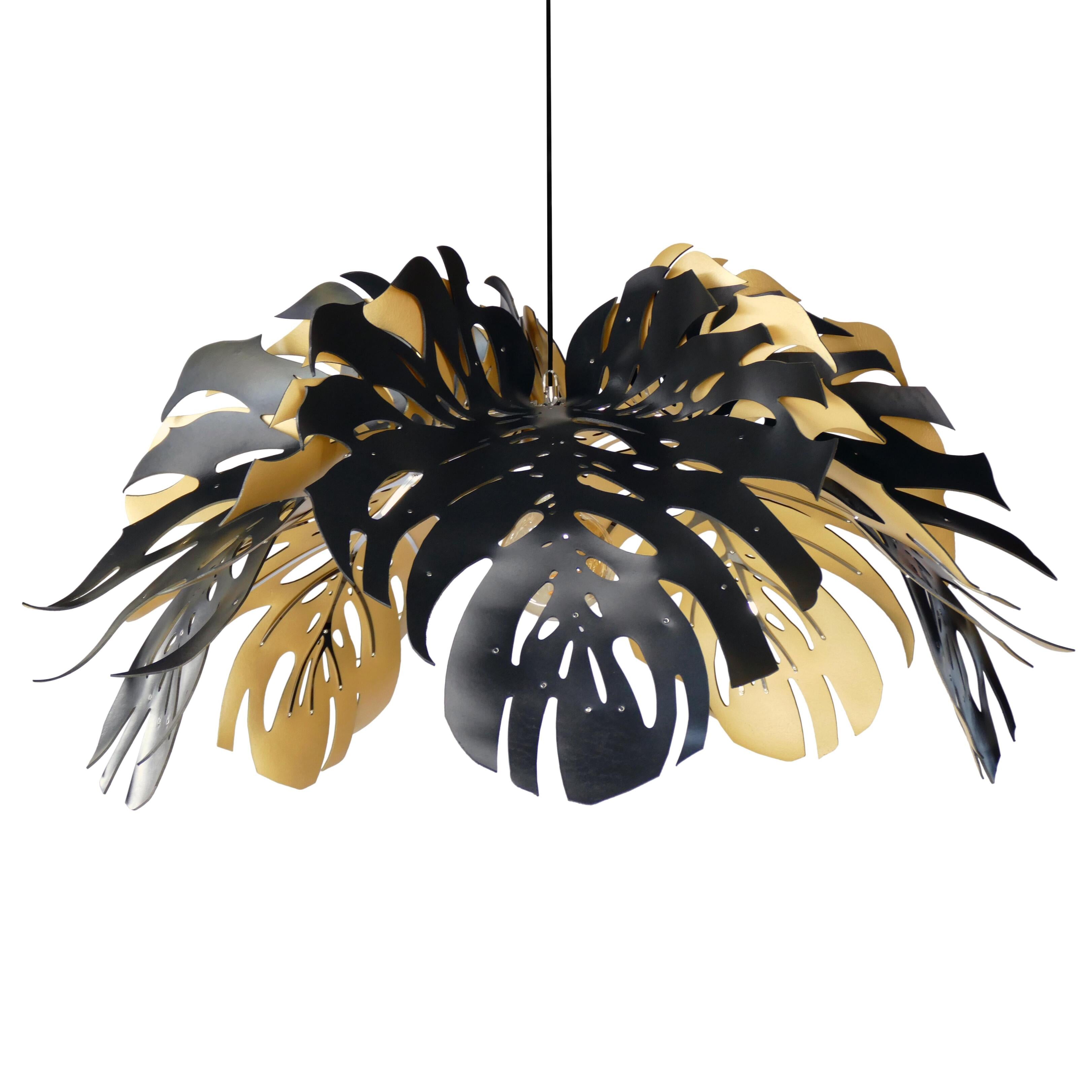 Delicious Light - Black / Gold Leather