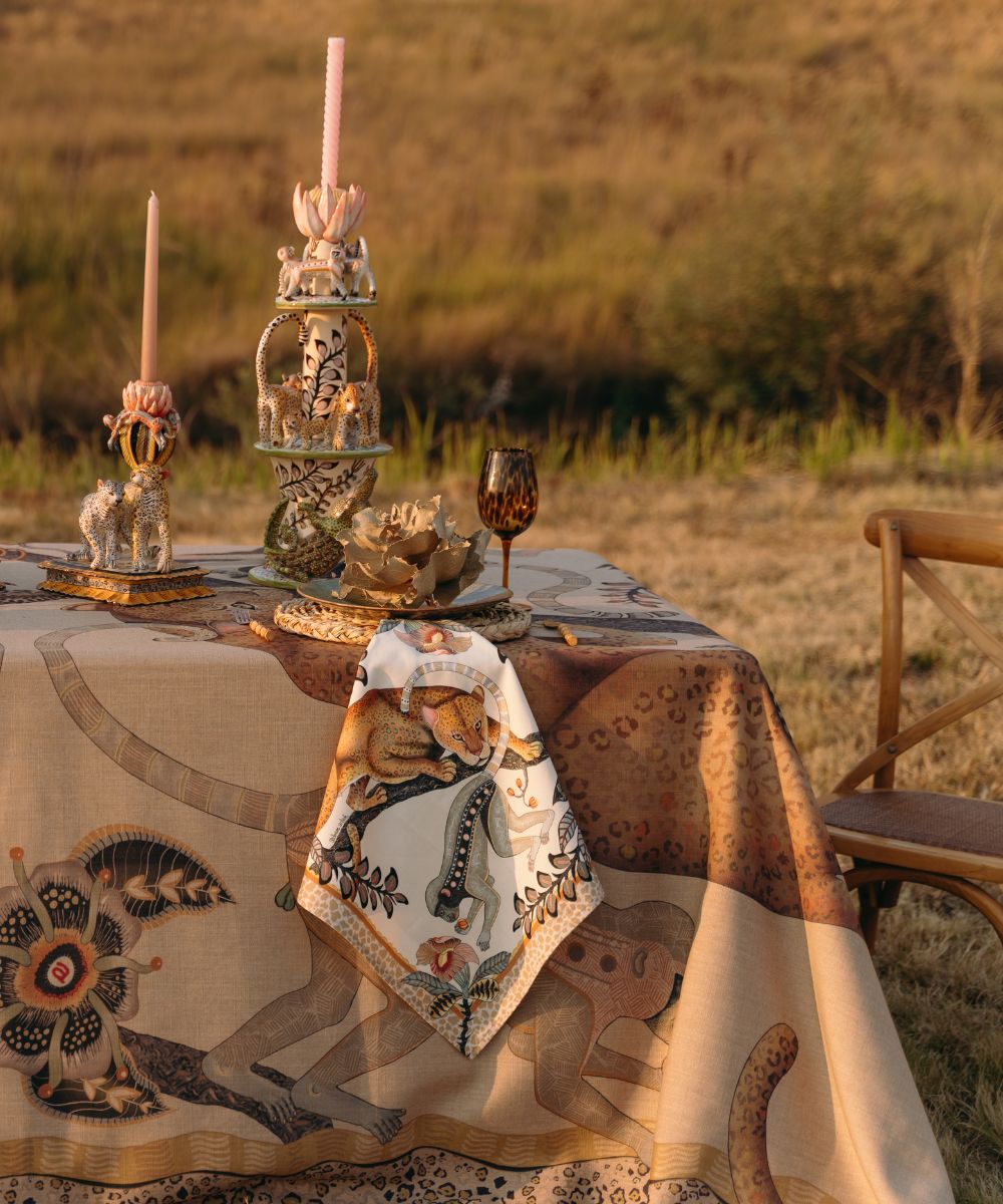 Monkey Tales Linaza Tablecloth - Stone