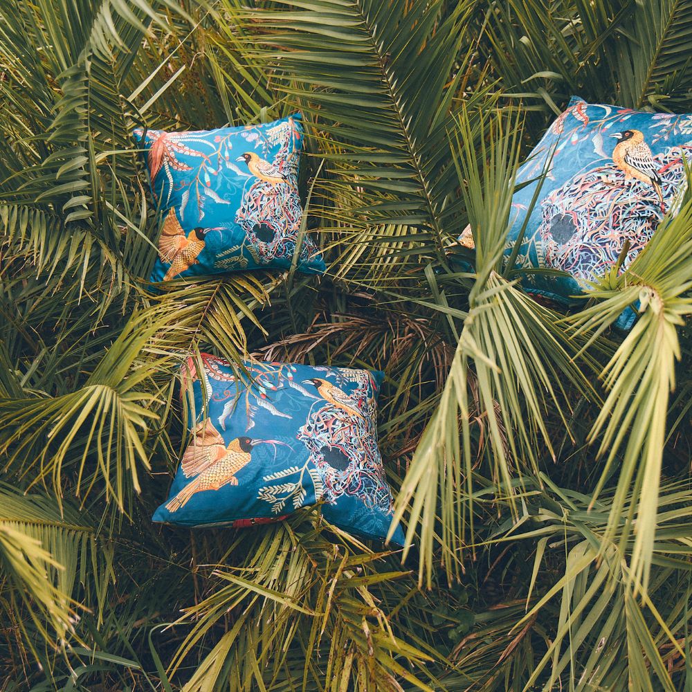 Thanda Nest Pillow - Velvet - Midnight