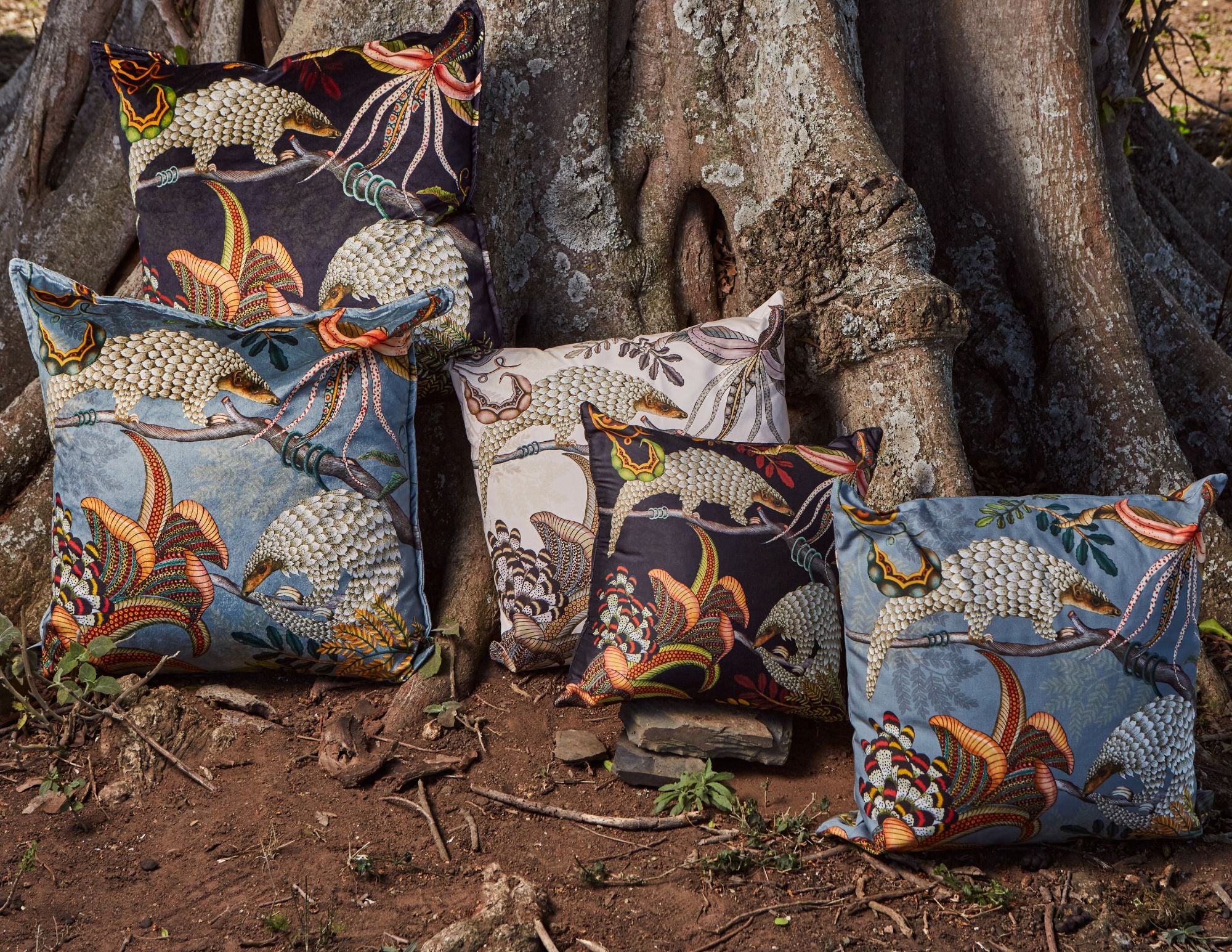 Thanda Pangolin Pillow - Cotton - Ash