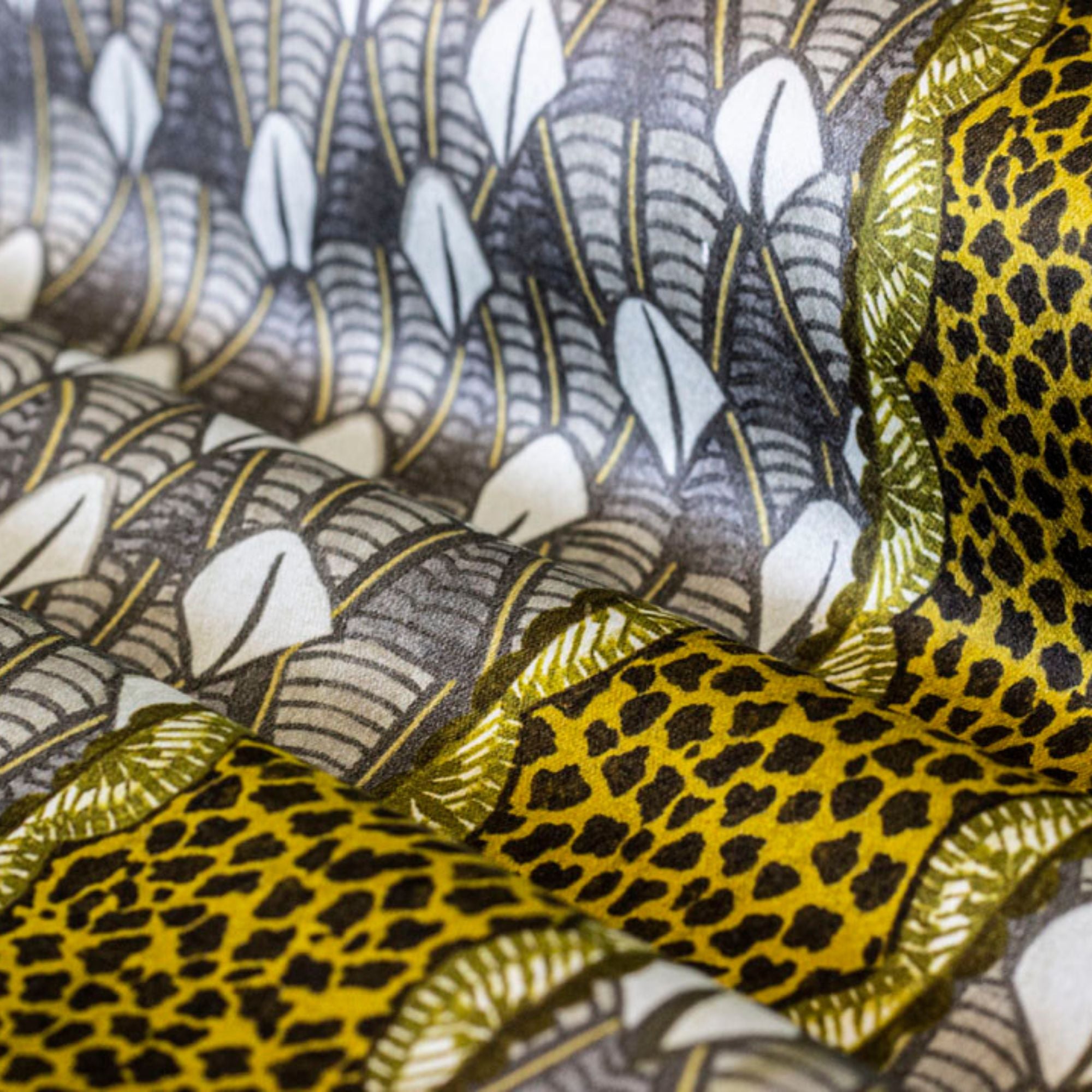 Feather Fabric - Velvet - Silver Ripple