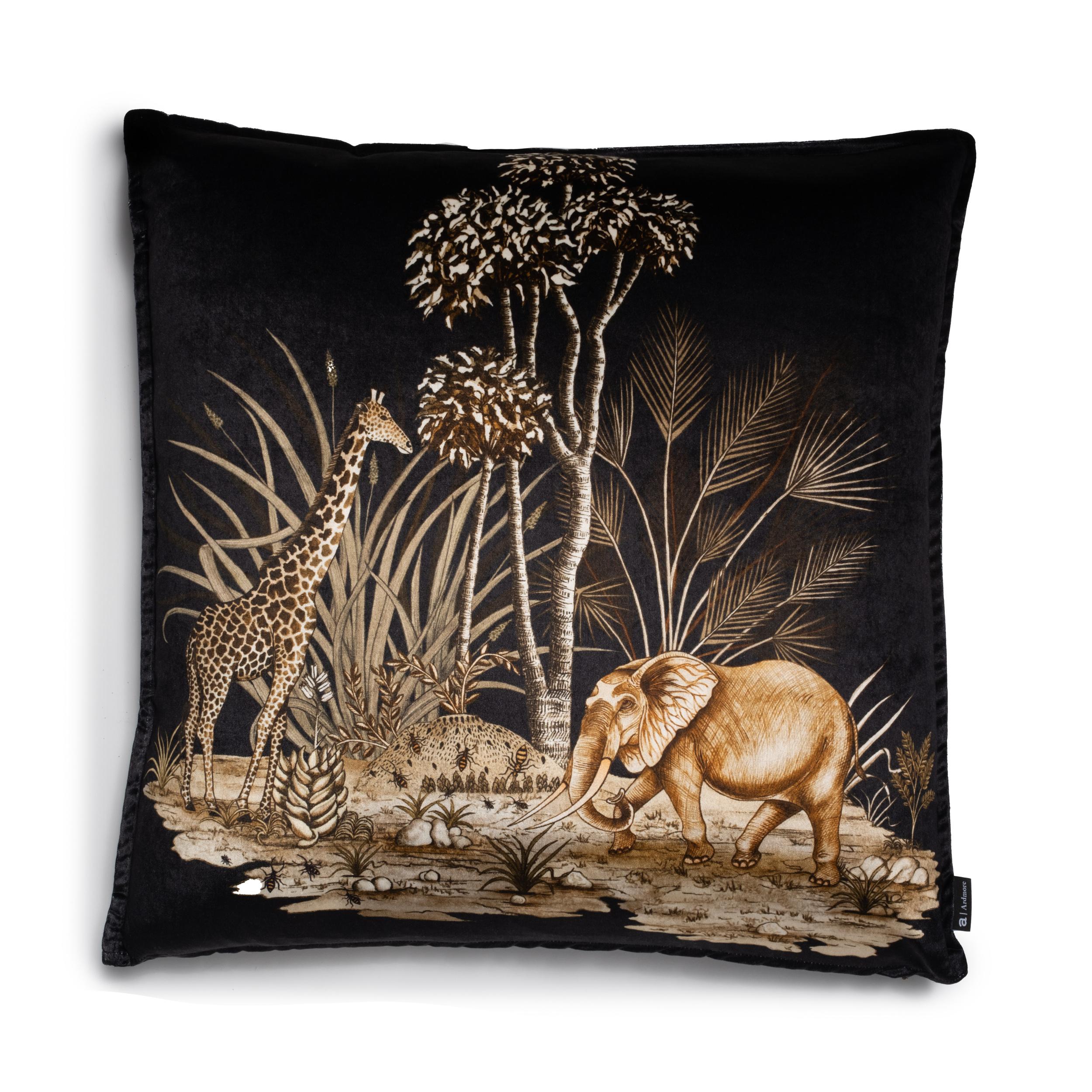 Thanda Toile Pillow - Velvet - Gold