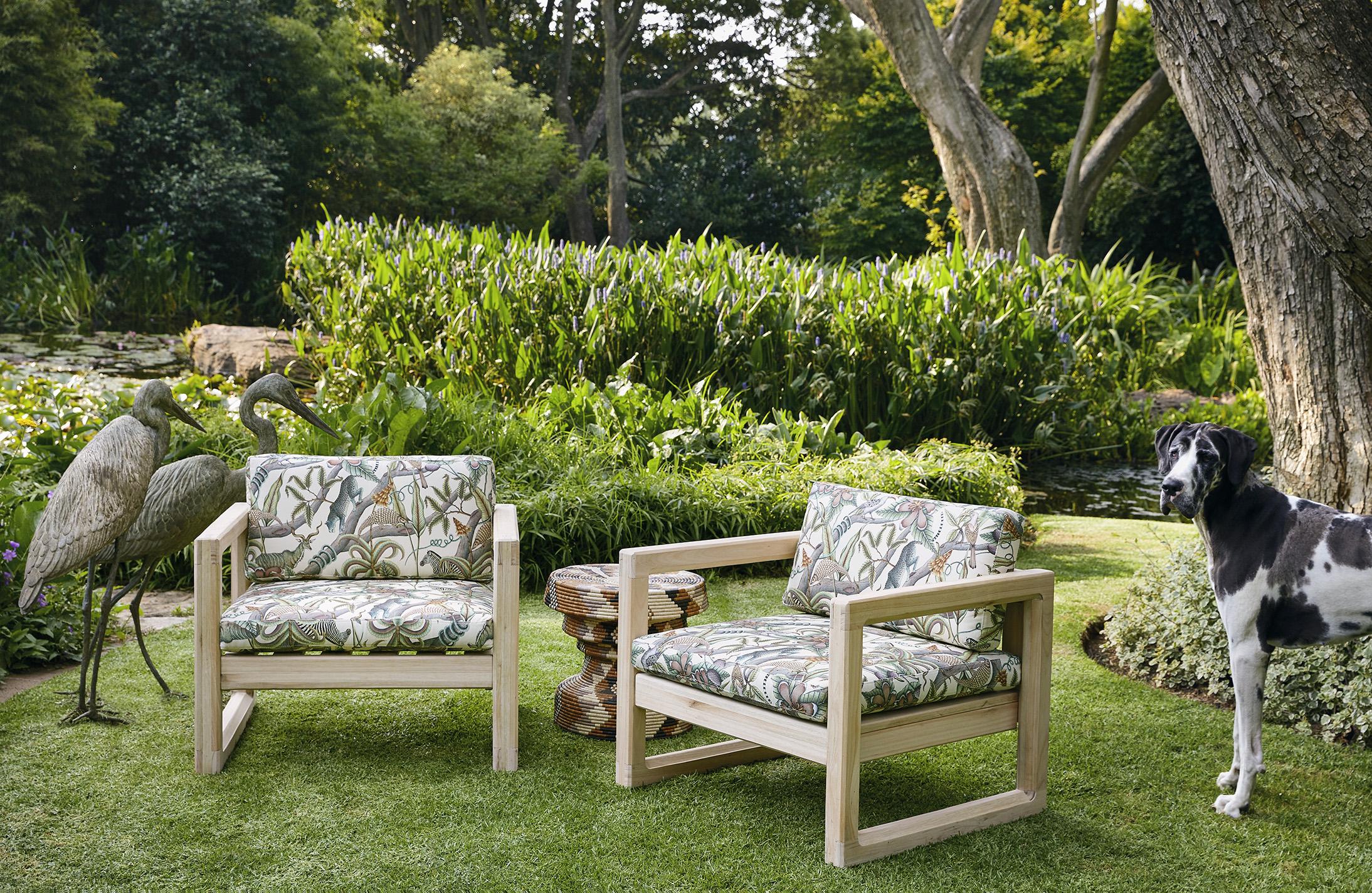 Pangolin Park Outdoor Fabric - Chalk