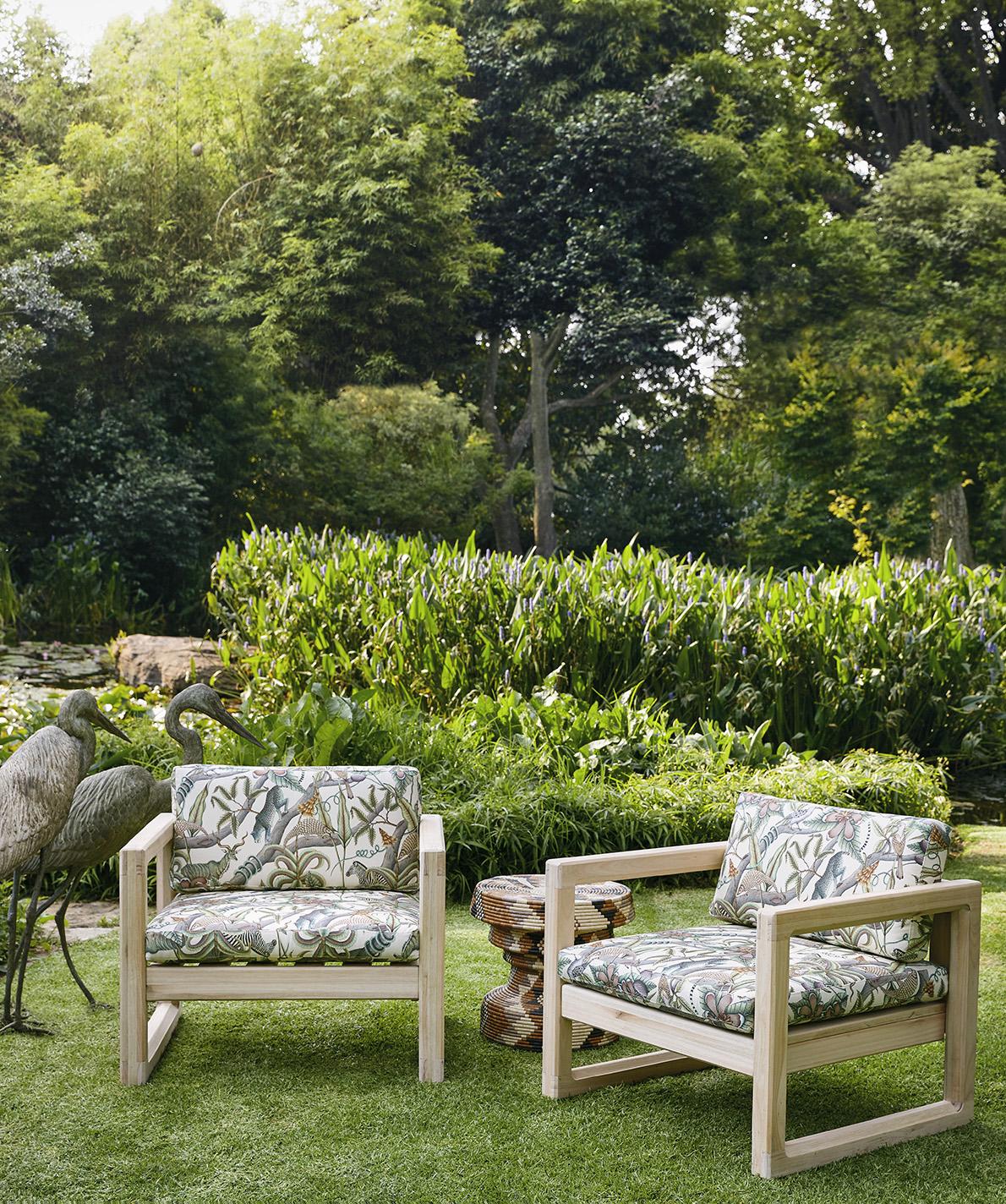 Pangolin Park Outdoor Fabric - Chalk