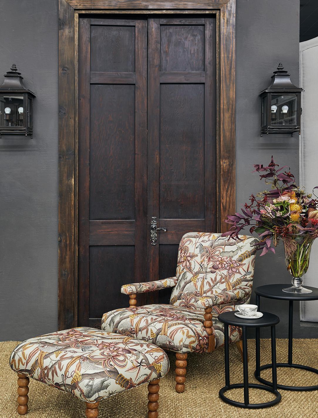 Kudu Pod Chair - Pangolin Park Plum - Sealed Oak