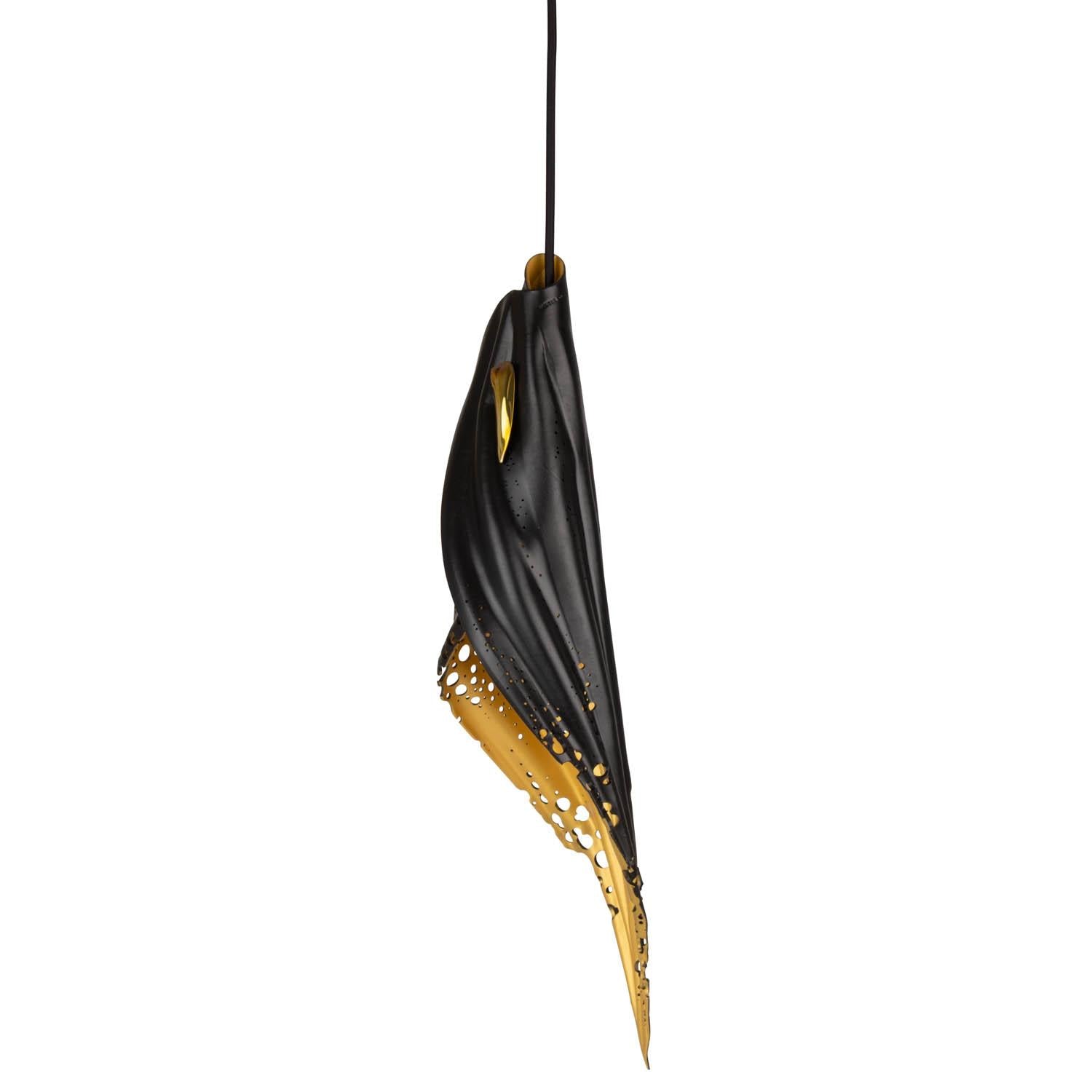 Pierced Blade Light - Medium - Black/Gold