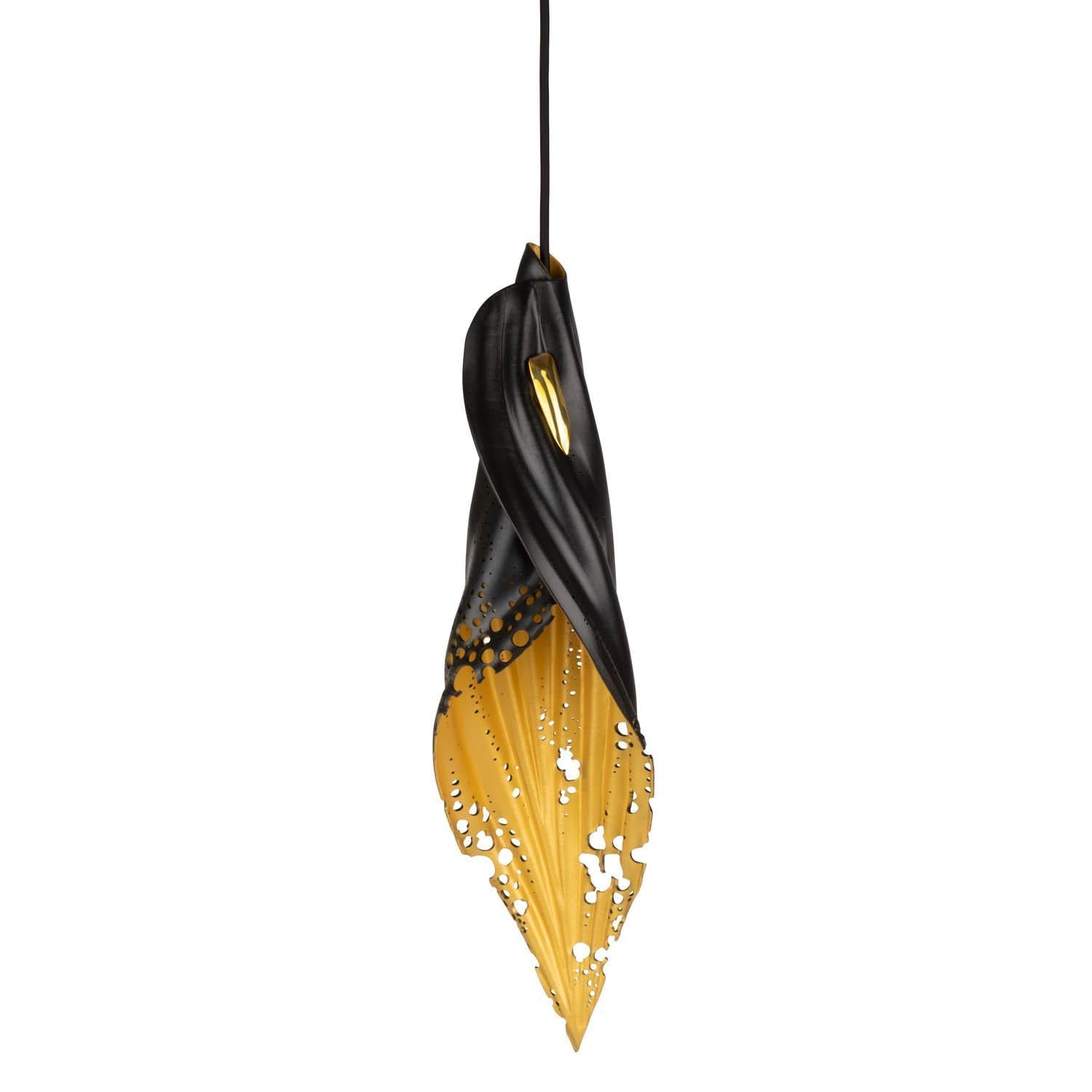 Pierced Blade Light - Medium - Black/Gold