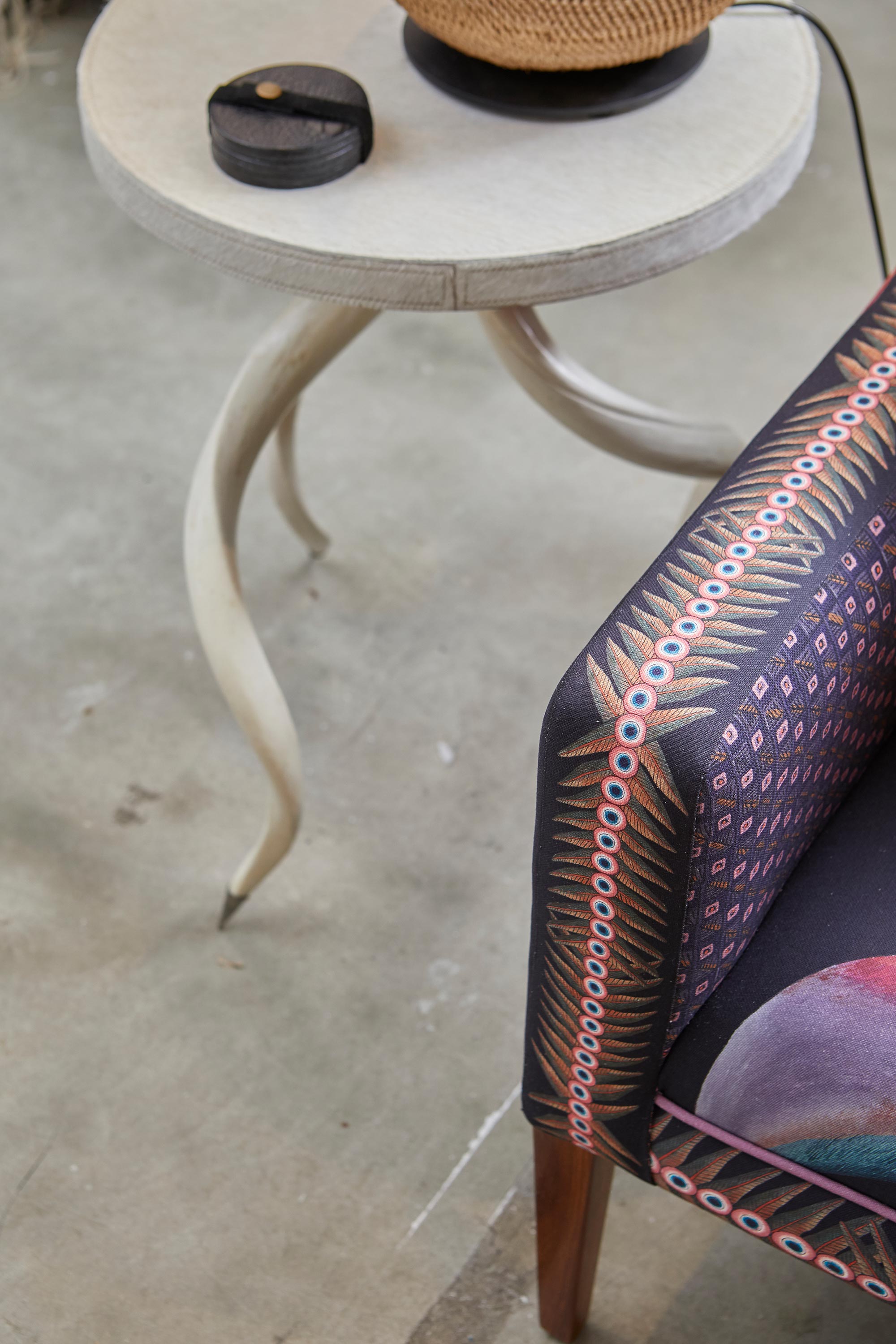 Cream Kudu Horn Table