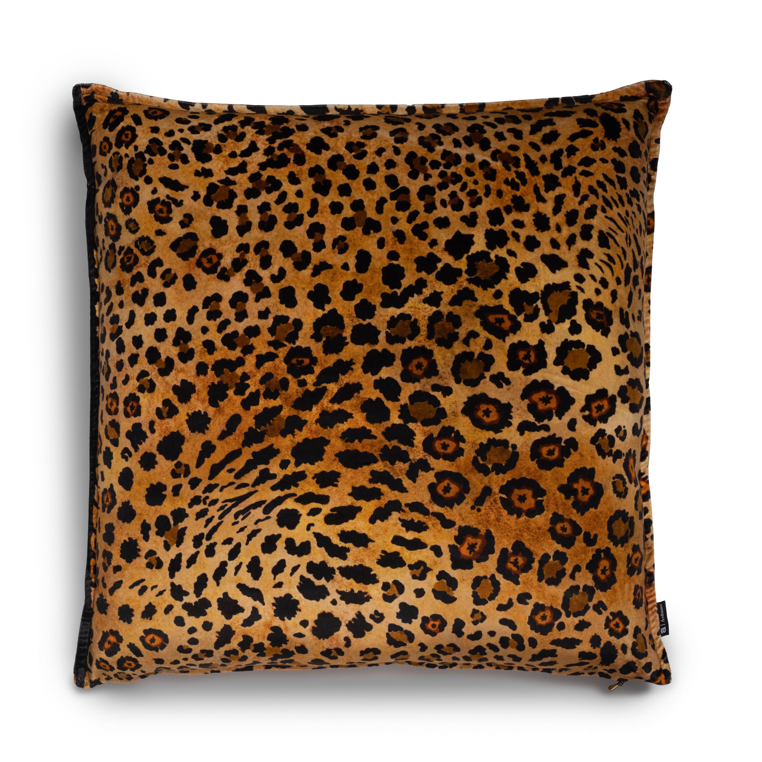 Safari Spot Pillow - Velvet - Gold
