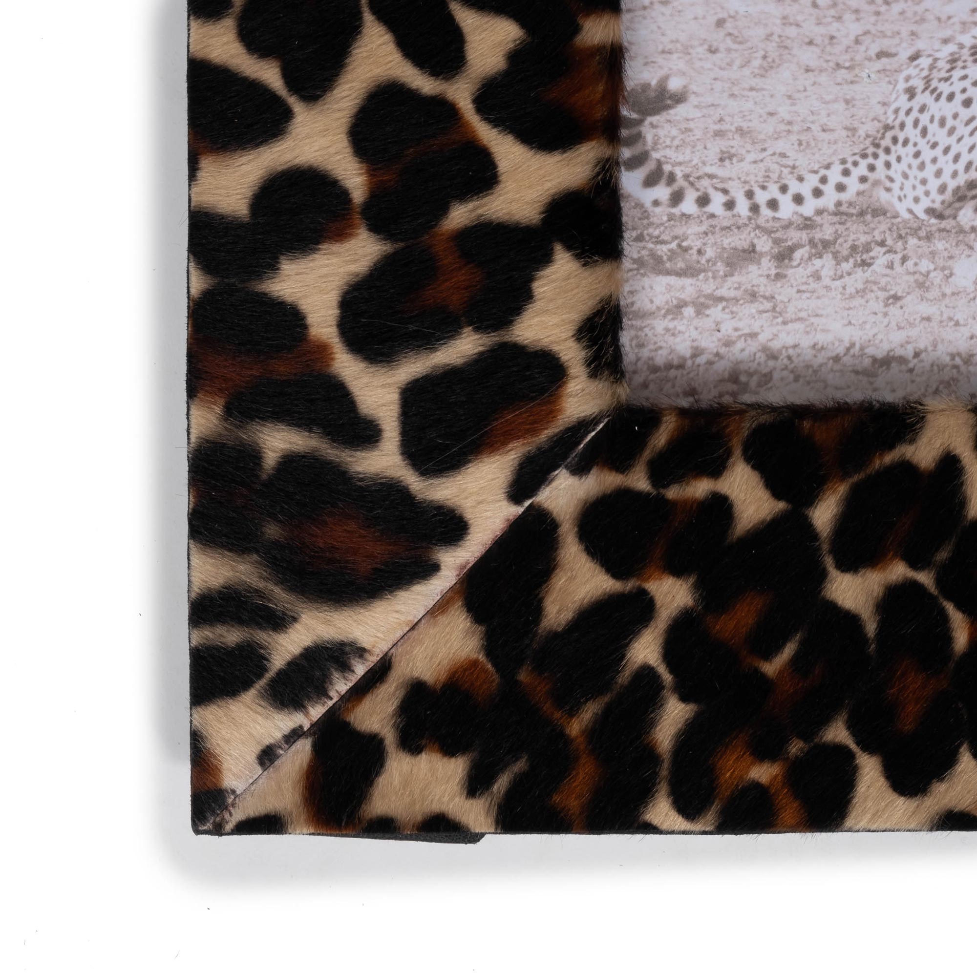 Ingwe Photo Frame