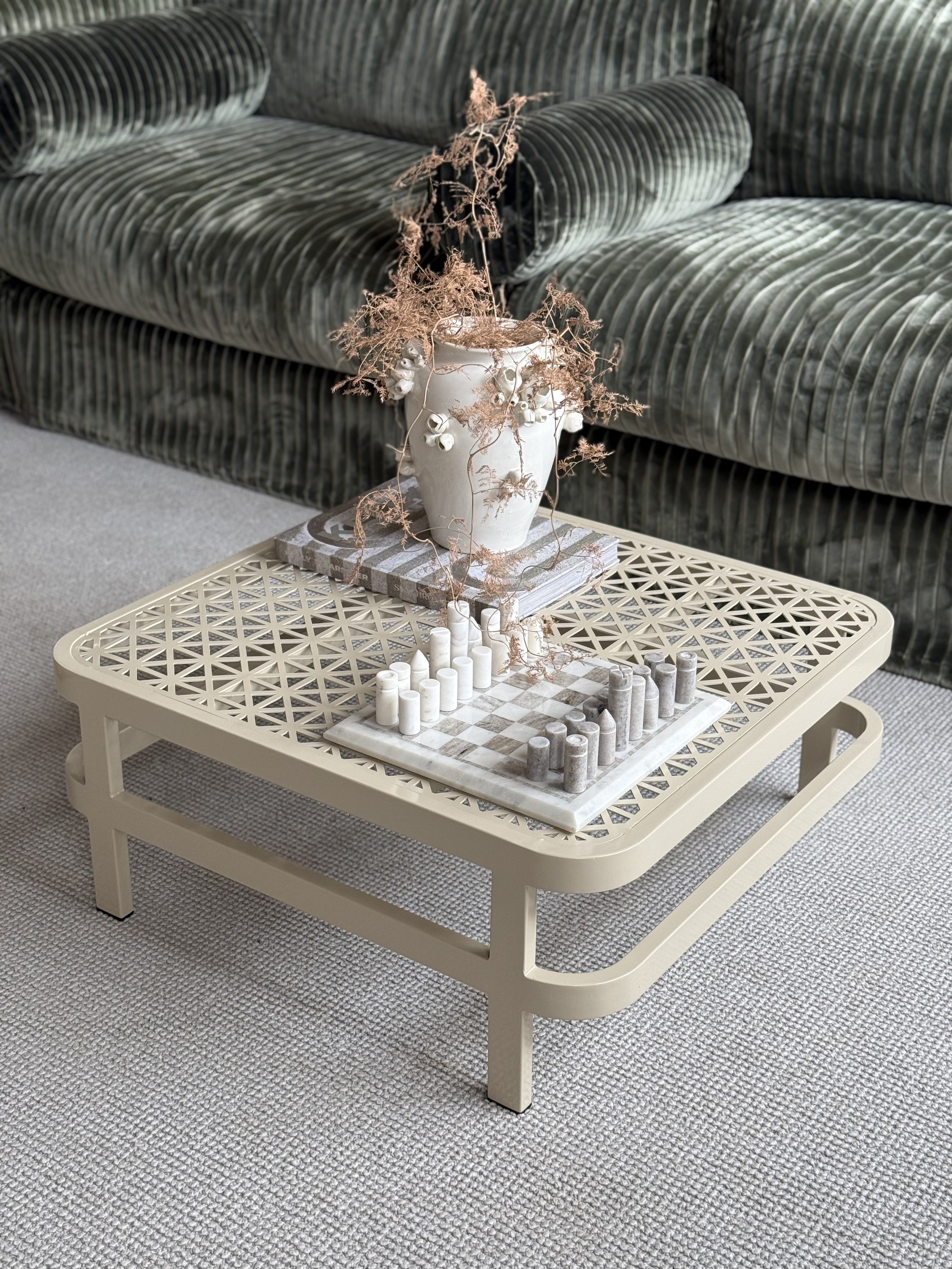 Ananas Coffee Table - Amarula