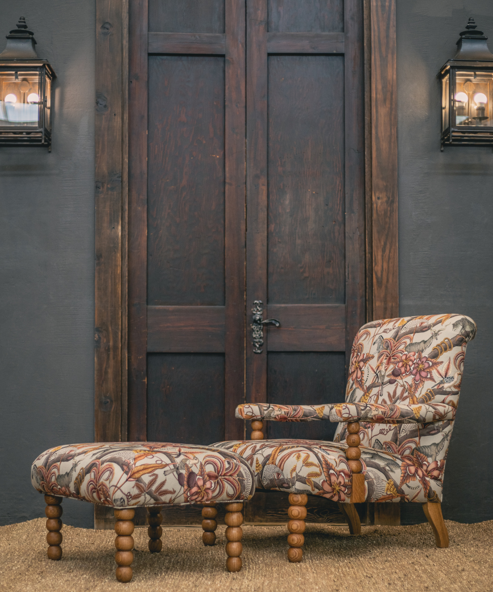 Kudu Pod Chair - Pangolin Park Plum - Sealed Oak