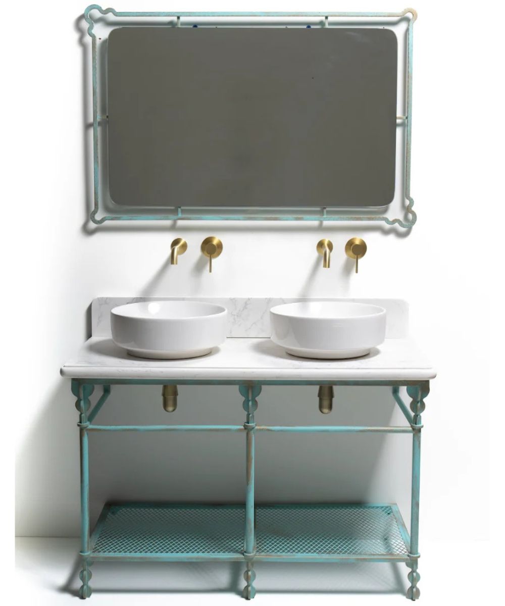 Victoria Chiseled Mirror - Large