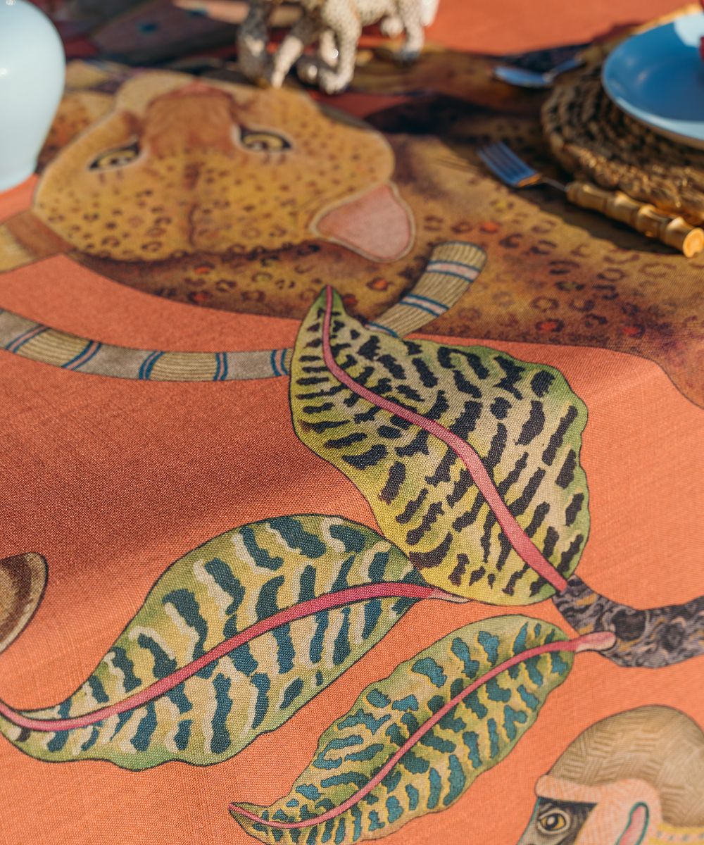 Monkey Tales Linaza Tablecloth - Coral