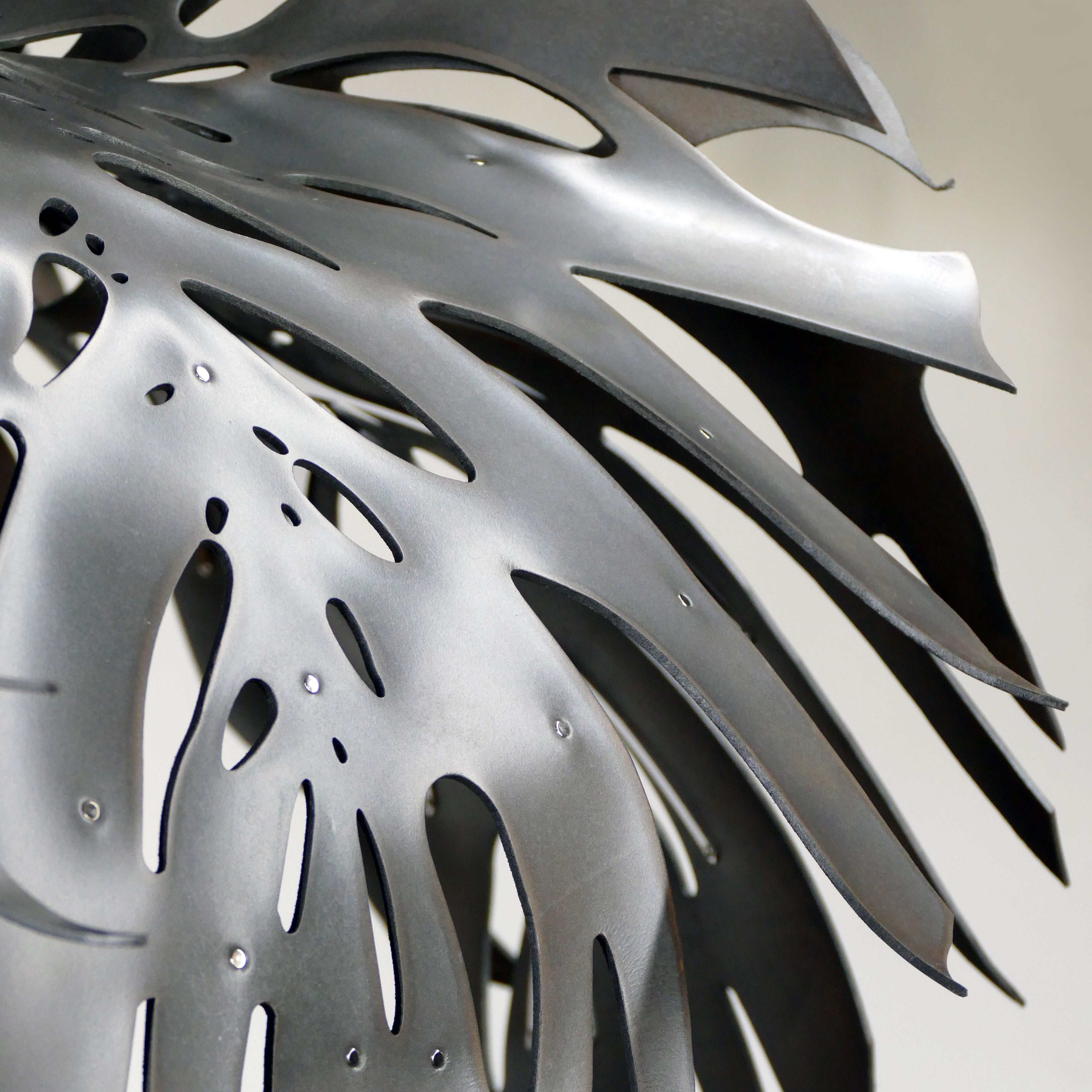 Delicious Light - Vintage Pewter Leather