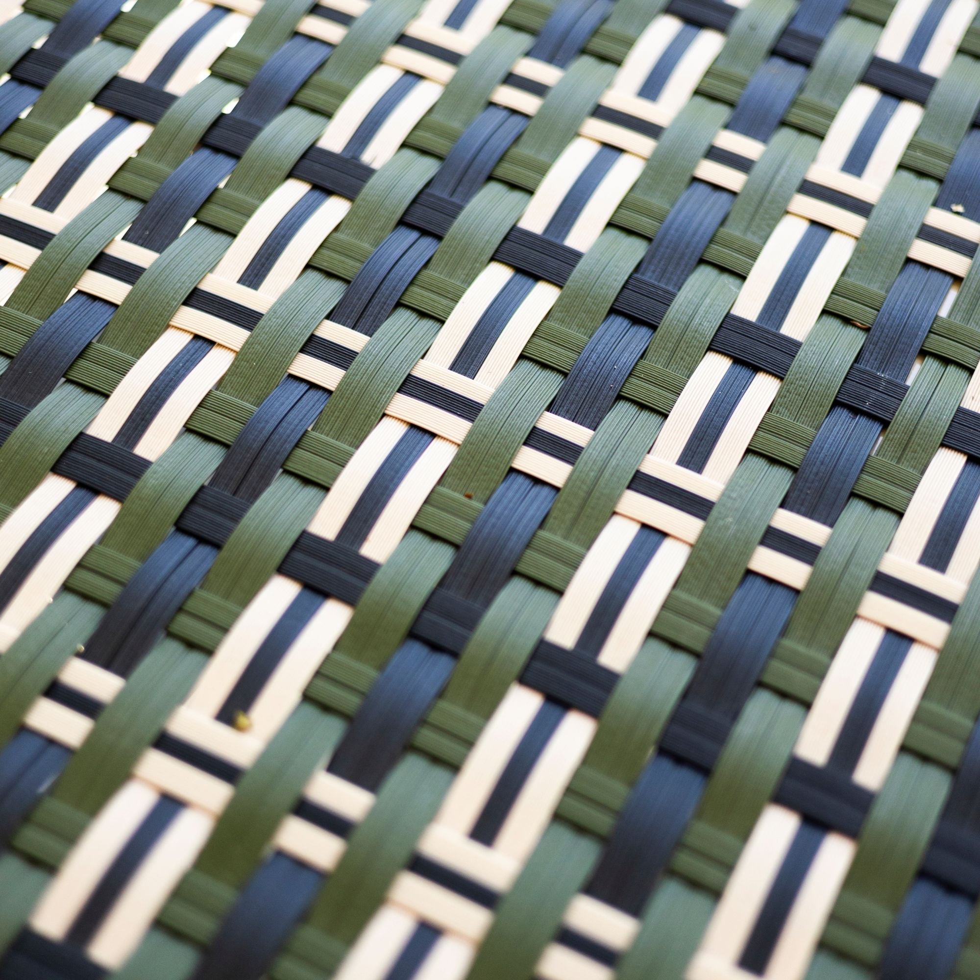 Woven Outdoor Dining Table - Spice