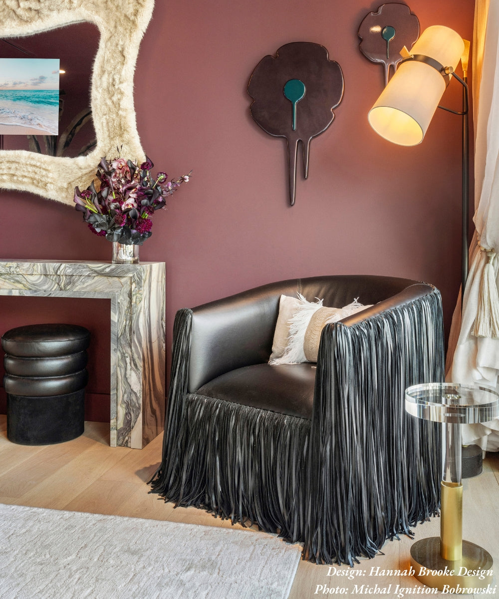 Shaggy Leather Swivel Chair in Premium Leather