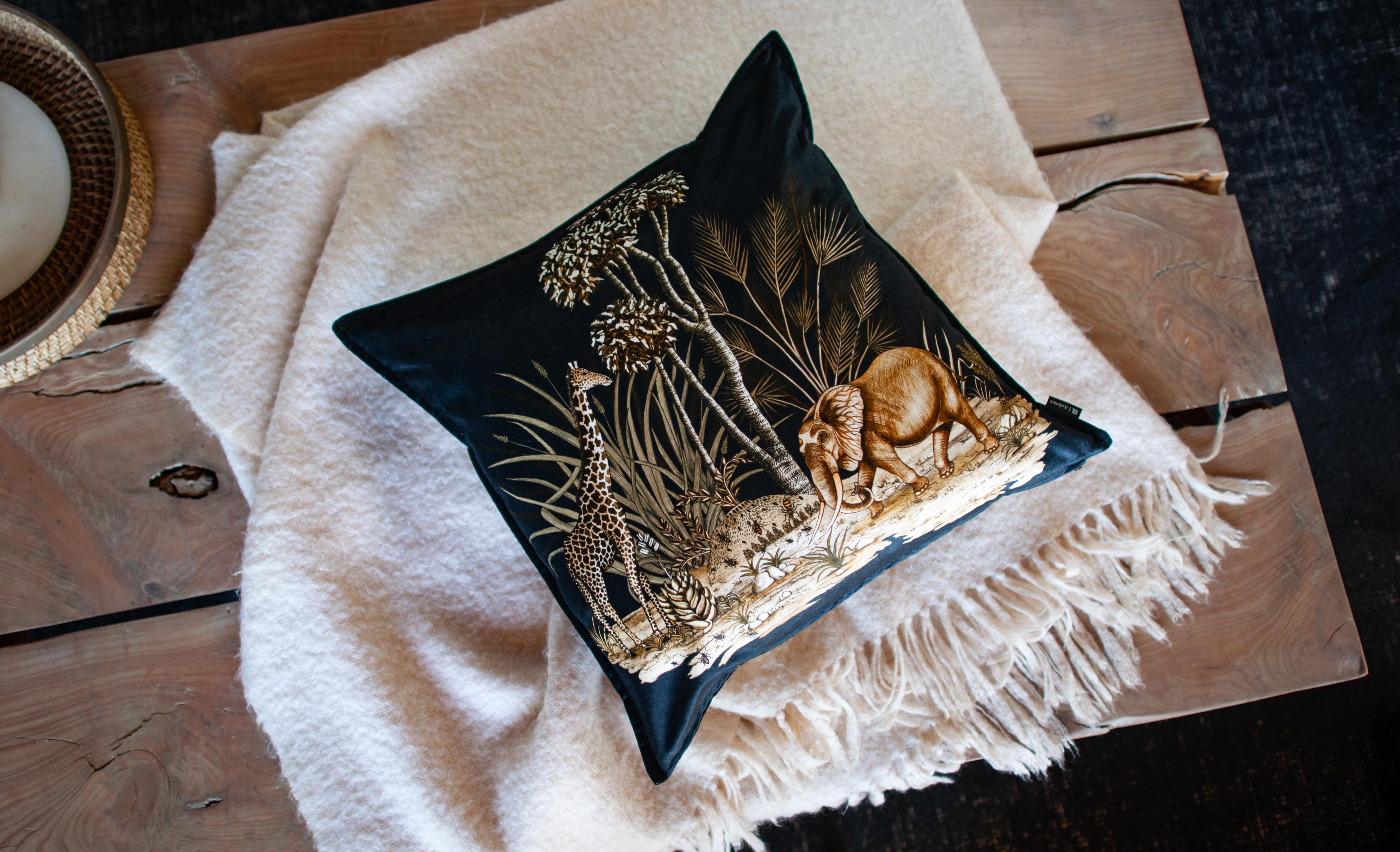 Thanda Toile Pillow - Cotton - Gold