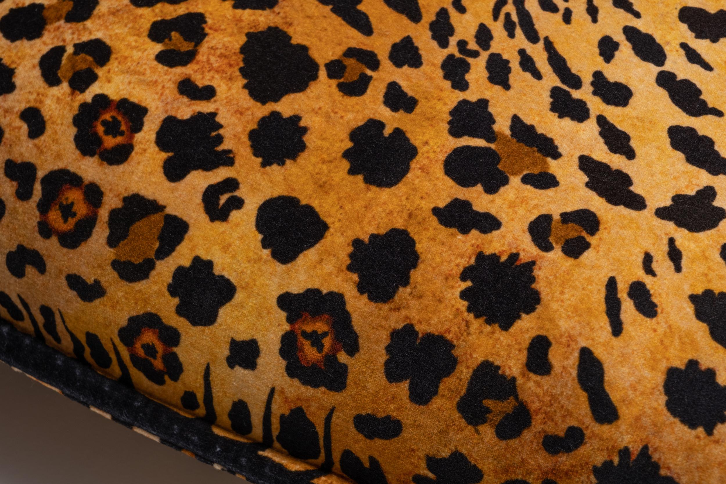 Safari Spot Pillow - Velvet - Gold